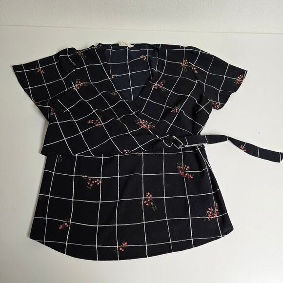 Kirious Black White Grid Floral Cross Front Blouse size XL - Picture 1 of 7